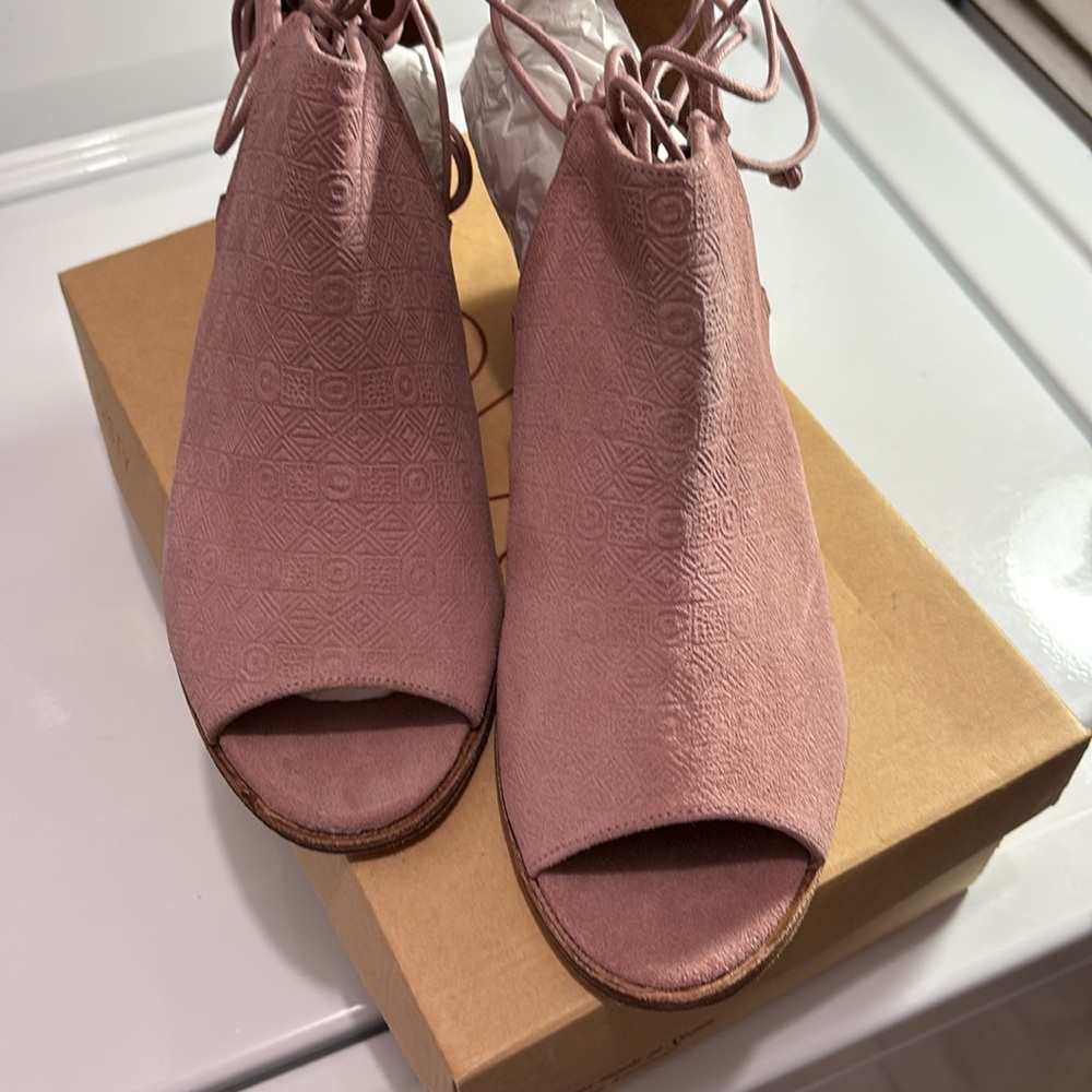Howsty for Free People brand shoe Size 40/10 New